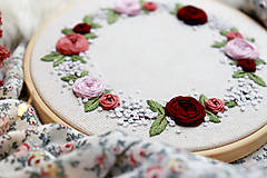 Dekorácie - Romantická výšivka Ranná rosa ♡ - 13670159_