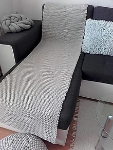 Úžitkový textil - Háčkovaný koberec - prehoz na gauč (cca 55x320cm) - 13680648_