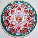 Dekorácie - Mandala...ženská krása, sila a rovnováha - 13682509_