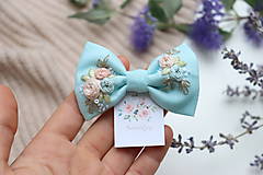 Detské doplnky - Vyšívané mašličky Nezábudka ♡ (Pastelové kvety) - 13689264_