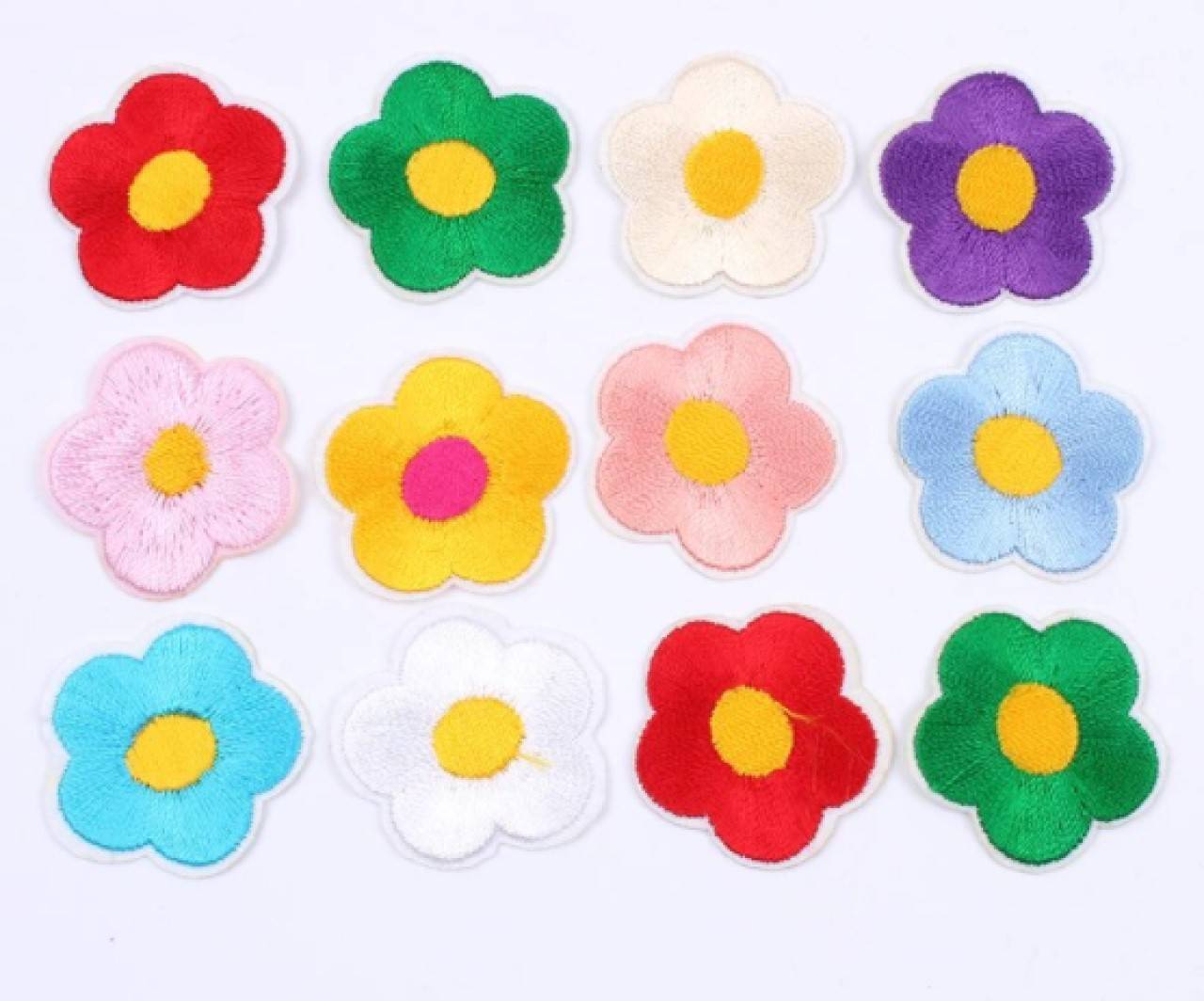 NZ106 Nažehľovačka kvietok 3,3 cm 