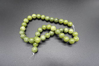 Minerály - Nefrit VI 4-6-8-10 (39ks (10mm)) - 13701870_