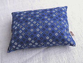 Úžitkový textil - FILKI šupkový ohrievací vankúšik 20 cm (modrý ornament) - 13714106_
