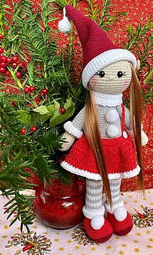 Dekorácie - Vianočný škriatok háčkovaný elfka Bethany - 13718973_