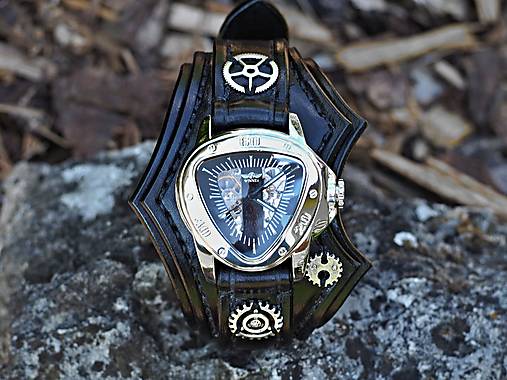 Steampunk čiernykožený náramok s hodinkami
