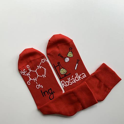 Maľované ponožky s titulom a menom (chemické červené)
