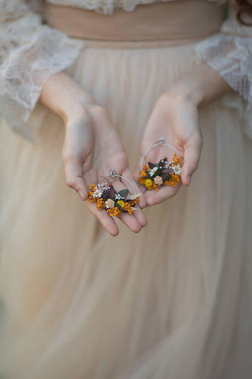 Kvetinové kruhové náušnice "čarovná jeseň"