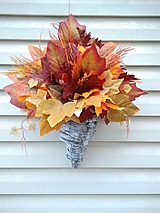 jesenná dekorácia "listy" v drevenom kornútku 60 cm