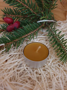 Svietidlá a sviečky - Čajové sviečky z včelieho vosku (1 ks s klasickým svietnikom) - 13745352_