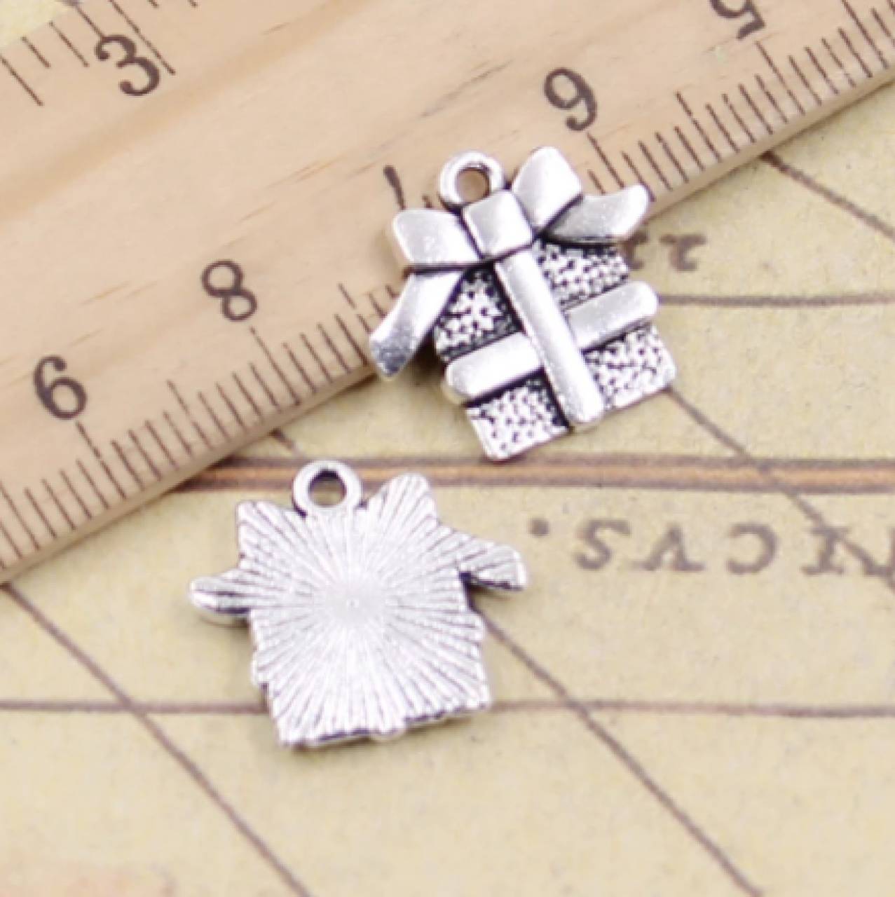 PR104 Prívesok strieborný darček 1,5 x 1,6 cm