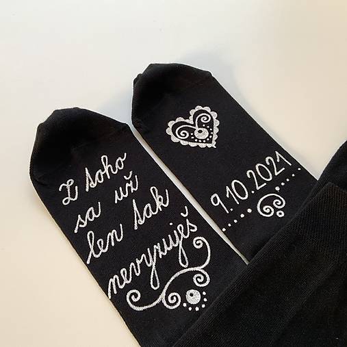 Maľované ponožky k výročiu/svadbe “z toho už nevyzuješ / (Folk)