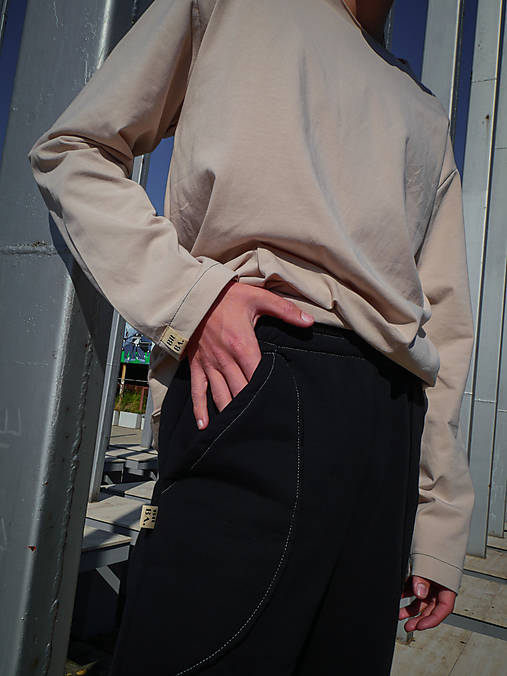 Tepláky COMFY  UNI čierne