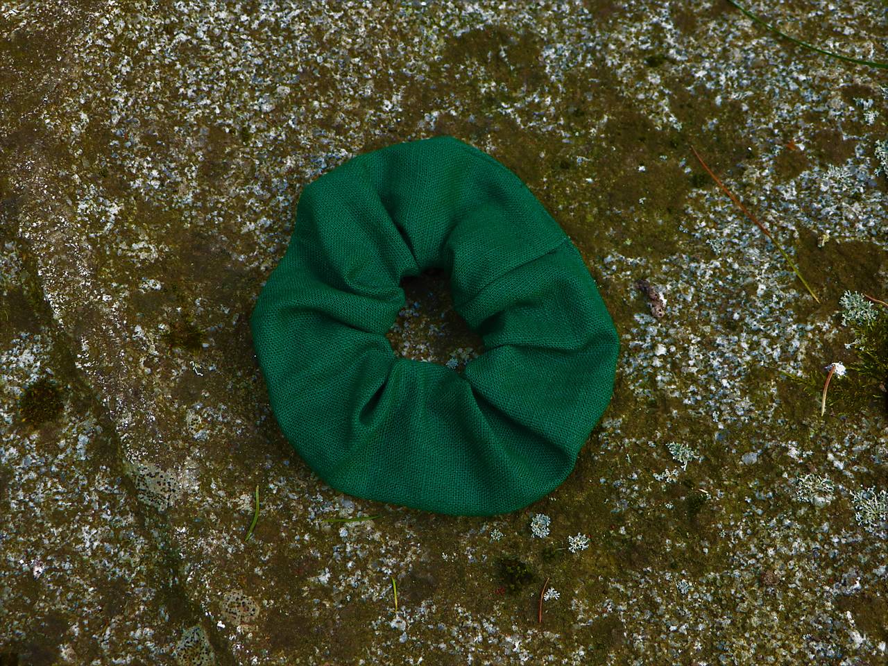Scrunchies ľanová gumička zelená lesná