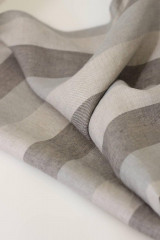 Pánske doplnky - Ľanová šatka s pásikavým vzorom béžovo šedej farby - 13762544_