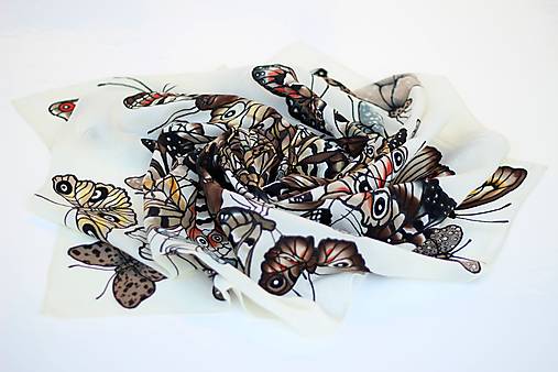 Ručne maľovaná hodvábna šatka - Motýľ
