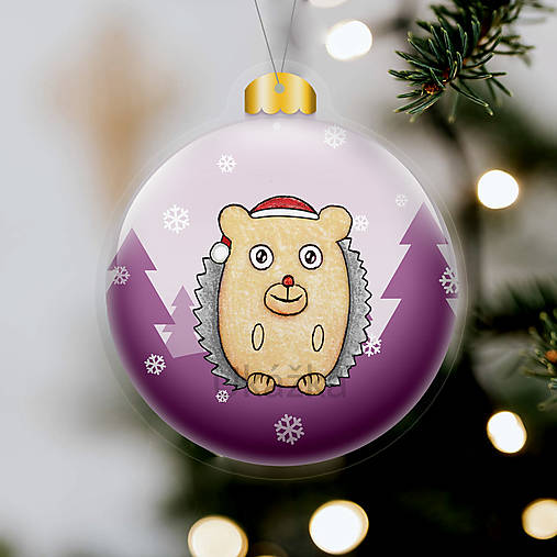 Zvieracia vianočná guľa - stromčeky v pozadí (ježko)