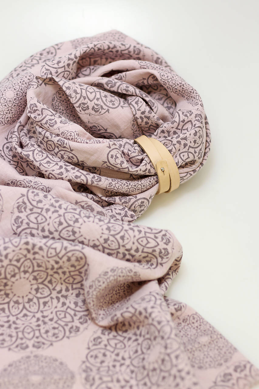 Exkluzívna dámska ľanová šatka 74x195cm s kvetinovou potlačou "Grace rosa"