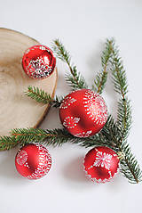 Dekorácie - Vianočná guľa zdobená voskom (aj s menom) (Zlatá matná) - 13783800_