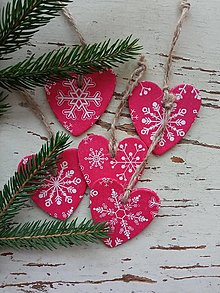 Dekorácie - Vianočné ozdoby- červené srdce - 13781155_