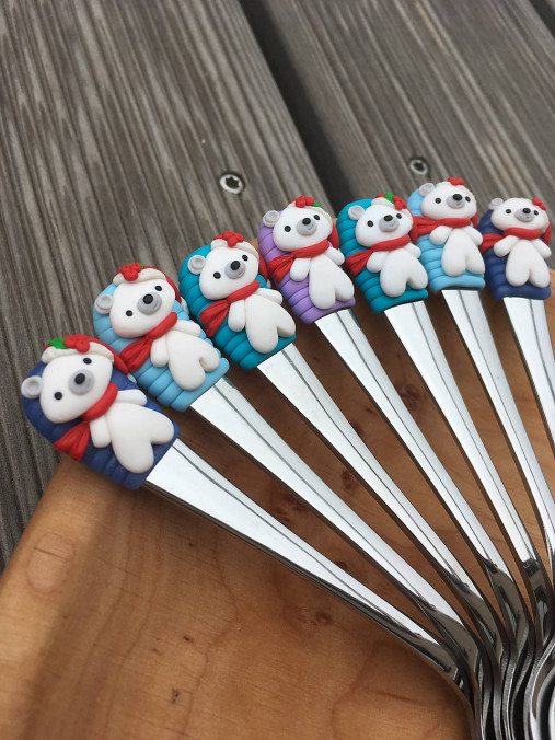 Príbory, varešky, pomôcky - Macko vianočný (Fialová svetlá) - 13790211_