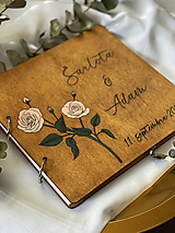 Papiernictvo - Svadobná kniha hostí personalizovaná, drevený fotoalbum - Ruže - 13798468_