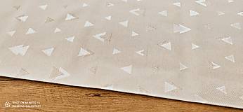Textil - Látka pretkávaná lurexovou niťou zlatou - Trojuholníky- cena za 10 cm - 13797885_