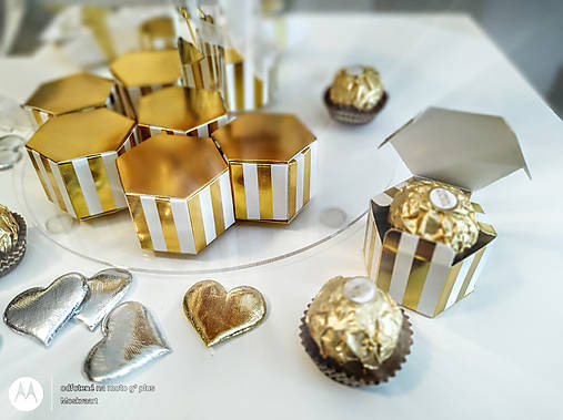 Krabičky na darčeky pre hostí bielo-zlaté