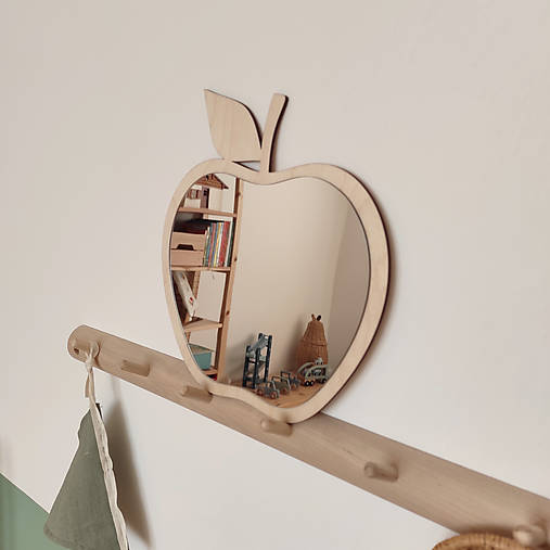 Detské drevené zrkadlo - Jabĺčko