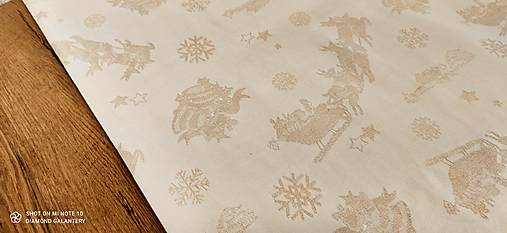 Textil - 	Látka pretkávaná lurexovou niťou zlatou - Vianočný Motív - cena za 10 cm - 13803616_
