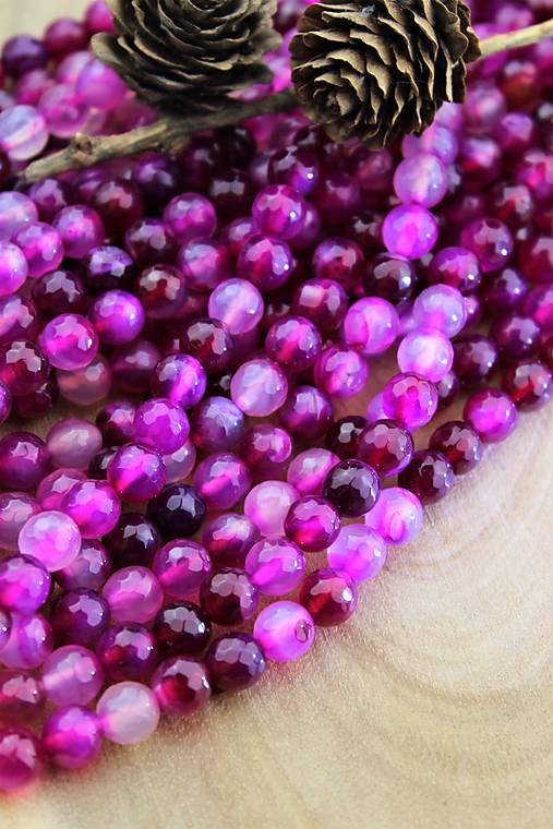 Minerály - achát rubínový korálky 8mm (multicolor) - 13808656_