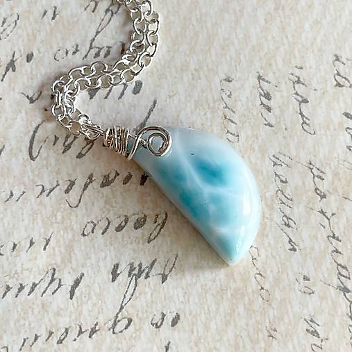 Crescent Moon Larimar Pendant AG925 / Strieborný prívesok s larimarom