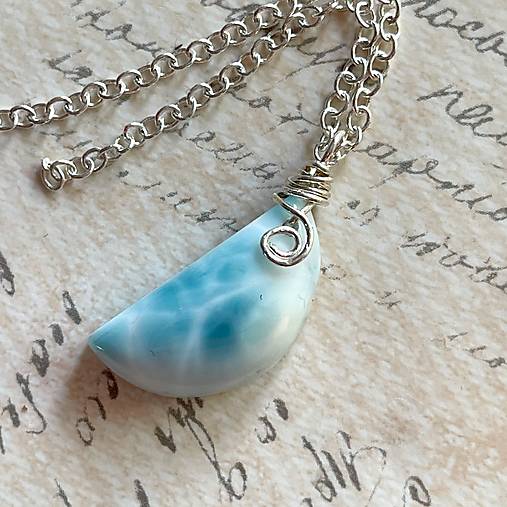 Crescent Moon Larimar Pendant AG925 / Strieborný prívesok s larimarom