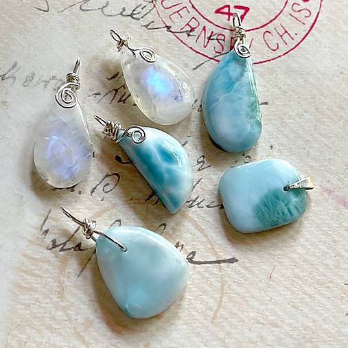 Crescent Moon Larimar Pendant AG925 / Strieborný prívesok s larimarom