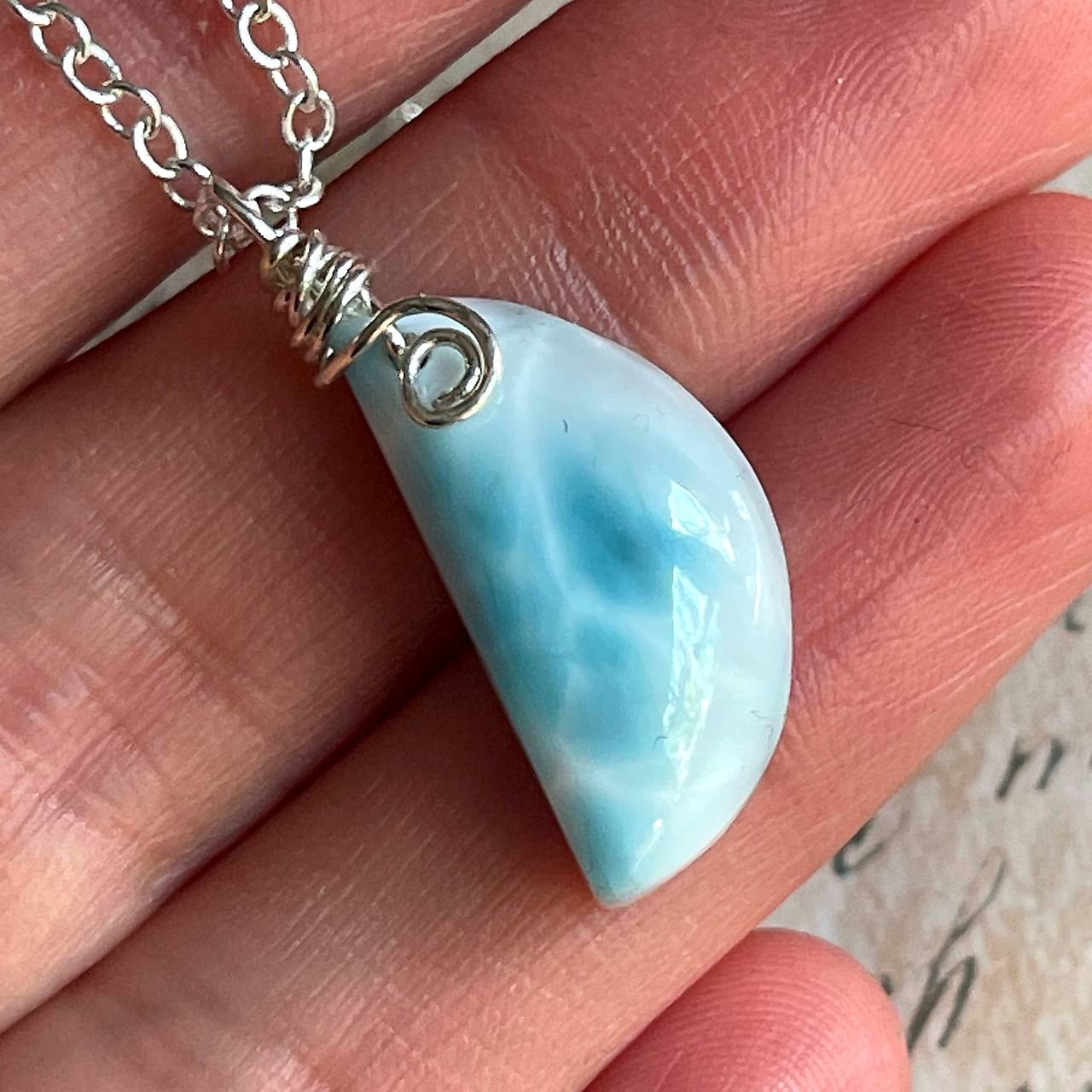 Crescent Moon Larimar Pendant AG925 / Strieborný prívesok s larimarom