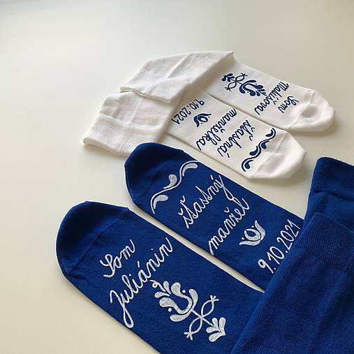 Maľované ponožky k výročiu svadby ľudovoladené modré + biele
