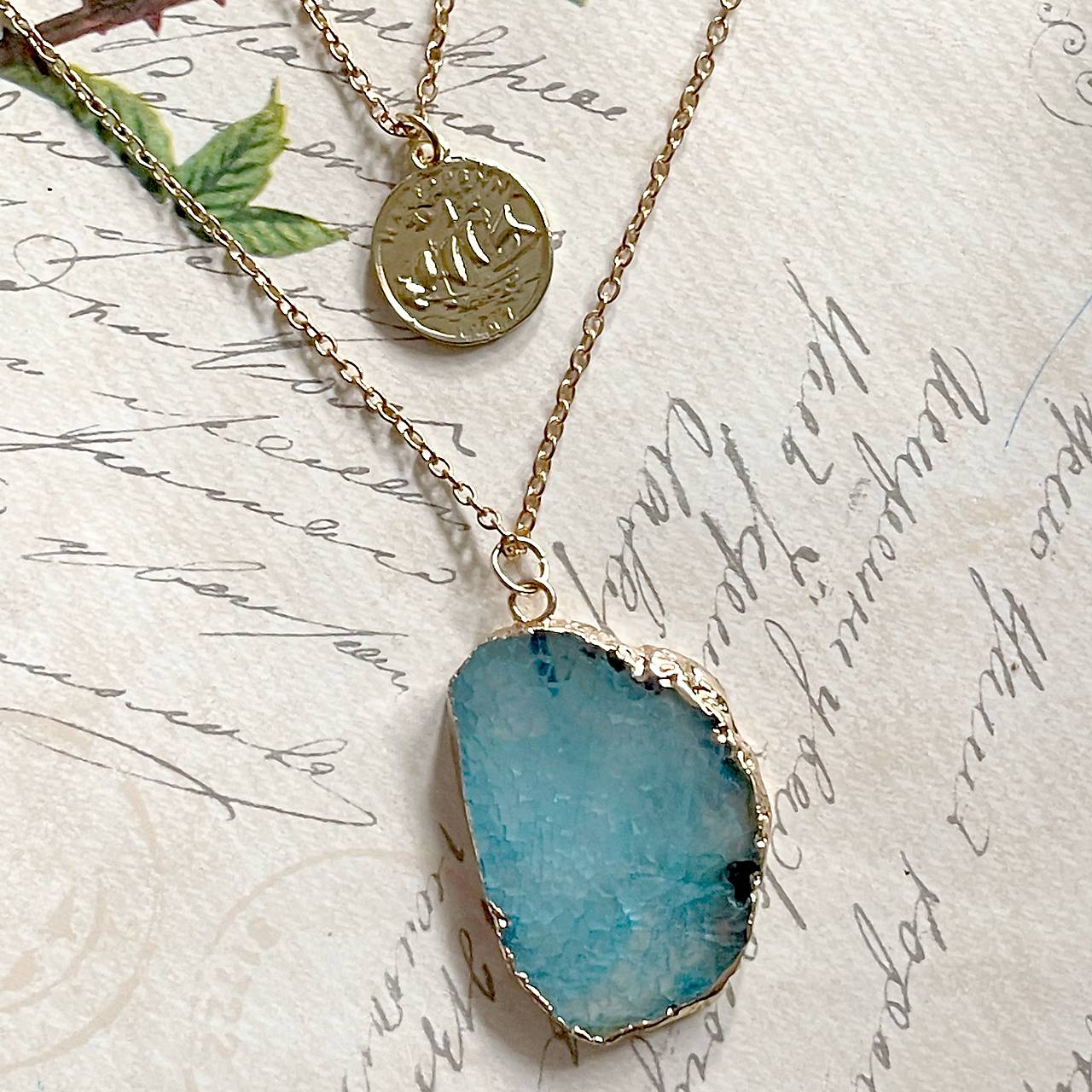 Double Dragon Agate Necklace / Duo retiazky dračí achát tyrkysový a medailón v zlatej farbe