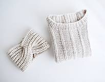 Vesty - Ručne pletená dámska vesta - biela hmla - 13818338_