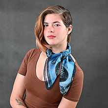 Šatky - Štýlová šatka pre odvážne ženy, bavlnená s hodvábom 70 x 70 cm Pani sveta - 13825271_