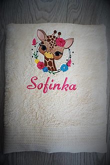 Úžitkový textil - Vyšívaná osuška: Žirafa - 13830976_