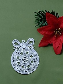 Dekorácie - Vianočné krajkové gule (guľa 3) - 13835168_