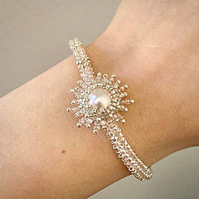 Náramky - Šitý elegantný náramok s výraznou perlou - 13836864_