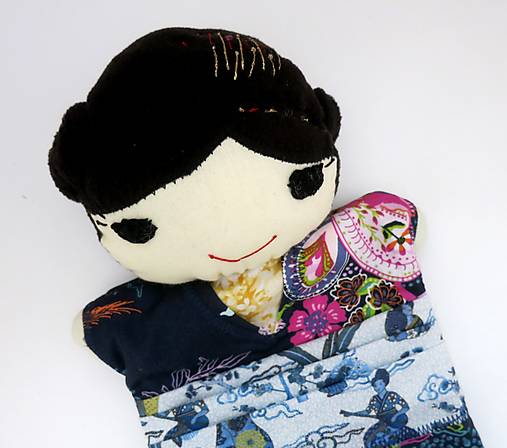 Maňuška Japonka/ Japonec v (NE)tradičnom kimone (dievčatko Botan)