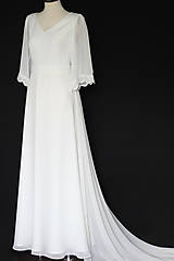 Šaty - Jednoduché svadobné šaty s krajkou na chrbáte - 13840965_