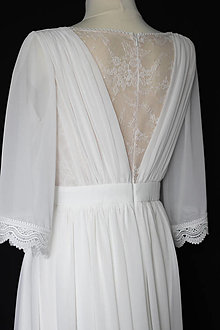 Šaty - Jednoduché svadobné šaty s krajkou na chrbáte - 13840967_