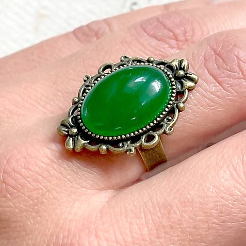 Green Jade Vintage Bronze Ring / Prsteň so zeleným jadeitom