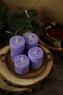 Svietidlá a sviečky - Mrazivé adventné sviečky (tmavofialové) - 13848143_
