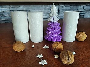Sviečky - Adventné sviečky sviečky s fialovým stromčekom - 13849711_