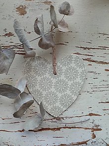 Dekorácie - Celoročná vintage dekorácia srdce (13cm) - 13851430_