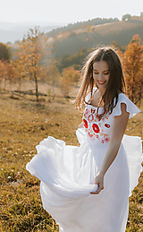 Šaty - Svadobné šaty Motýľ (Červená výšivka) - 13862658_