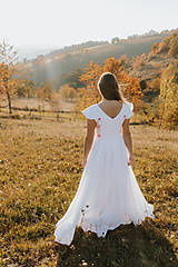 Šaty - Svadobné šaty Motýľ (Ružovo-béžová výšivka) - 13862667_